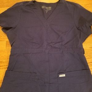 🔴🔴Greys Anatomy Scrub Top🔴🔴